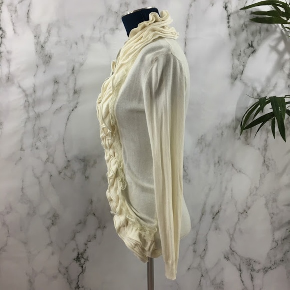 ☮️Romeo & Juliet Ivory Ruffle Drape Sweater QT05 - Picture 3 of 7